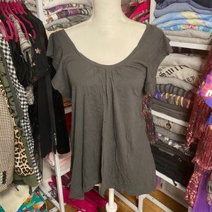 GREY FLUTTER SLEEVE TEE